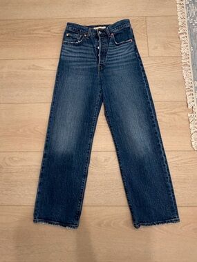 Levi’s Ribcage Straight Ankle